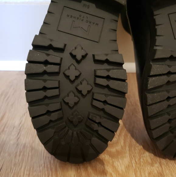 Marc Fisher Patrick lug sole booties in black women's shoes size 6 - Picture 13 of 14